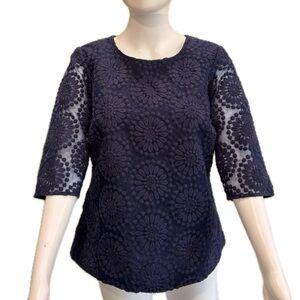 Boden Embroidered Medallion Floral Top Size 8 Navy Sheer 3/4 Sleeve Button Back